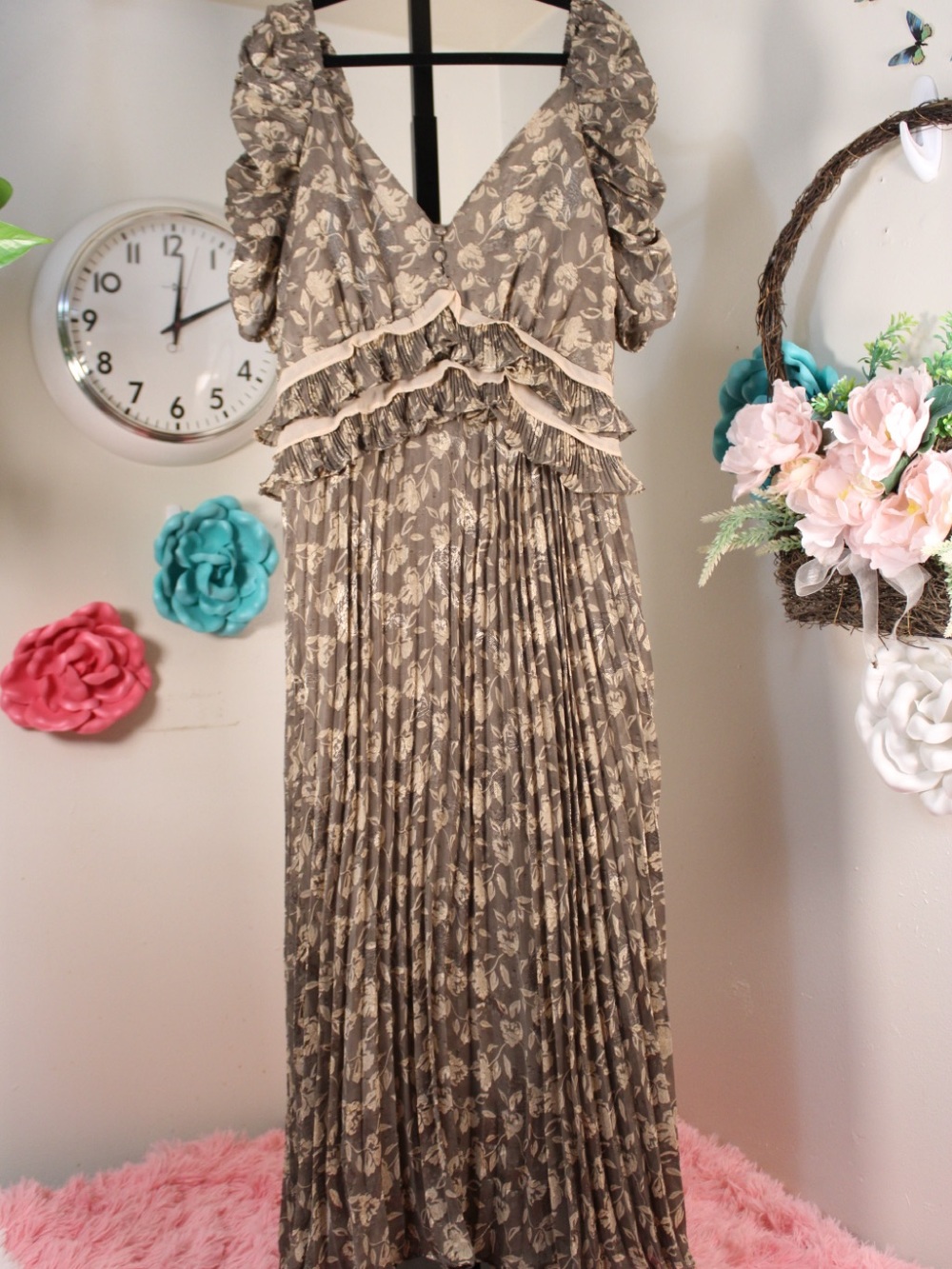 En Saison Floral Pleated Maxi Dress Size S